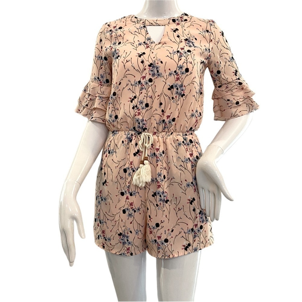 ⭐️ Smukke Women's Floral Romper Size 12
